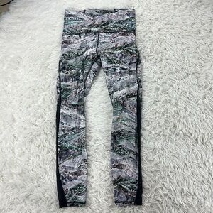 Lululemon Train Times Pant 25" Springscape Multi / Obsidian